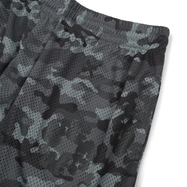 denim-tears-camo-cotton-wreath-mesh-black-shorts-2