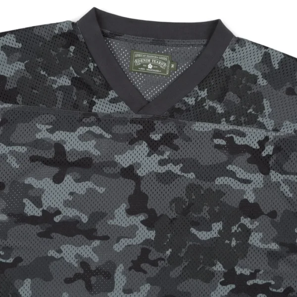 denim-tears-camo-cotton-wreath-mesh-football-black-top-2